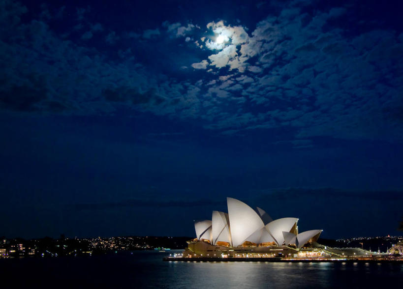 无人,横图,室外,夜晚,度假,海洋,美景,水,城市风光,城市,建筑,悉尼歌剧院,澳大利亚,景观,云,歌剧院,光亮,月光,娱乐,天空,地标建筑,享受,休闲,景色,放松,摄影,宁静,照亮,大洋洲,悉尼,澳洲,悉尼港,南方大陆,澳大拉西亚,首府,澳大利亚联邦,雪梨,新州,新南威尔士,新南威尔士州,杰克逊港,旅行,海港