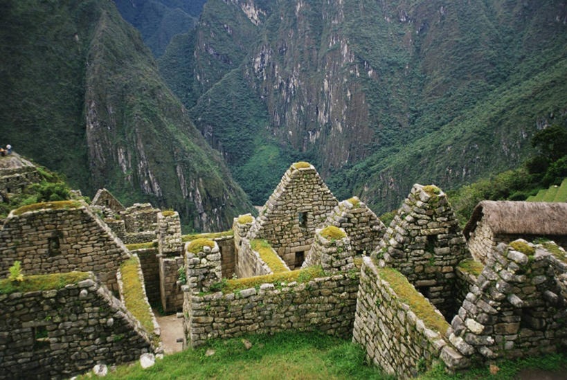 无人,横图,俯视,室外,白天,美景,山,秘鲁,房屋,地形,景观,山谷,历史,废墟,自然,地标建筑,景色,南美,摄影,考古学,住房,拉丁美洲,自然风光,古文明,马丘比丘,印加帝国,古代文明,彩图,高角度拍摄,传统文化,联合国教科文组织,帝国,过去