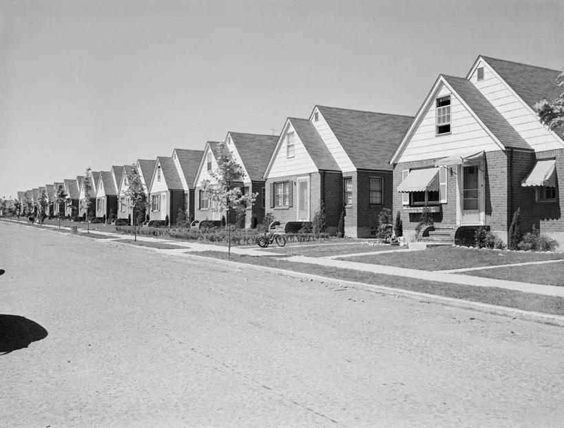 无人,横图,黑白,室外,白天,重复,建筑,街道,日光,美国,一排,整齐,房屋,庭院,郊区,排列,摄影,队列,透视图,万里无云