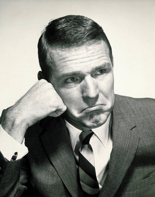 西方人,成年人,中年人,老年人,脸,头,脸颊,手,肩,关节,皱纹,头发,一个人,商务人士,商务男性,竖图,室内,特写,衬衫,商务,欧洲,欧洲人,仅一个男性,仅一个人,仅一个中年男性,套装,生气,领带,托腮,肩膀,做,思考,撅嘴,皱眉头,人体,愤怒,摄影,恼怒,部分,愤慨,怒气,气愤,企业,公司,发怒,怒火,商务装,情绪,脾气,工薪阶层,忿怒,怨恨,强烈,悲哀,气忿,愤恨,迷惑,肝火,担心,激动,老年男性,男人,男性,中年男性,白种人,头部,脸部,脸蛋,面部,白领,上班族,彩图,衬衣,人老心不老,态度