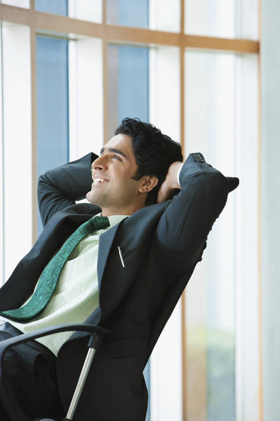 成年人,一个人,商务人士,商务男性,办公室,坐,微笑,竖图,室内,白天,侧面,衬衫,商务,满意,信心,印度,仅一个男性,仅一个人,抱头,套装,领带,首都,仅一个年轻男性,休息,放松,摄影,办公椅,双手抱头,高雅,企业,公司,肖像,商务装,工薪阶层,新德里,捧首,捧头,男人,男性,年轻男性,印度人,年轻人,白领,上班族,半身,彩图,衬衣,英俊,美人