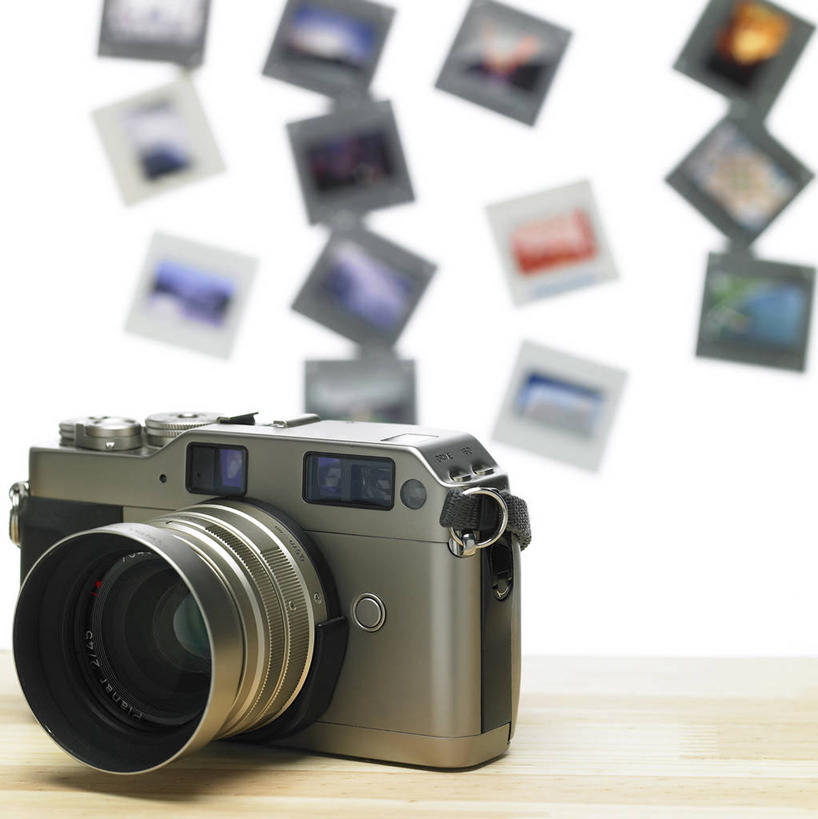 无人,竖图,照片,室内,特写,白天,正面,静物,相机,一排,阴影,朦胧,模糊,整齐,并列,并排,反射,影子,排列,拍照,数码相机,摄影,队列,平行,一部,相片,照相机,彩图,拍摄,照相