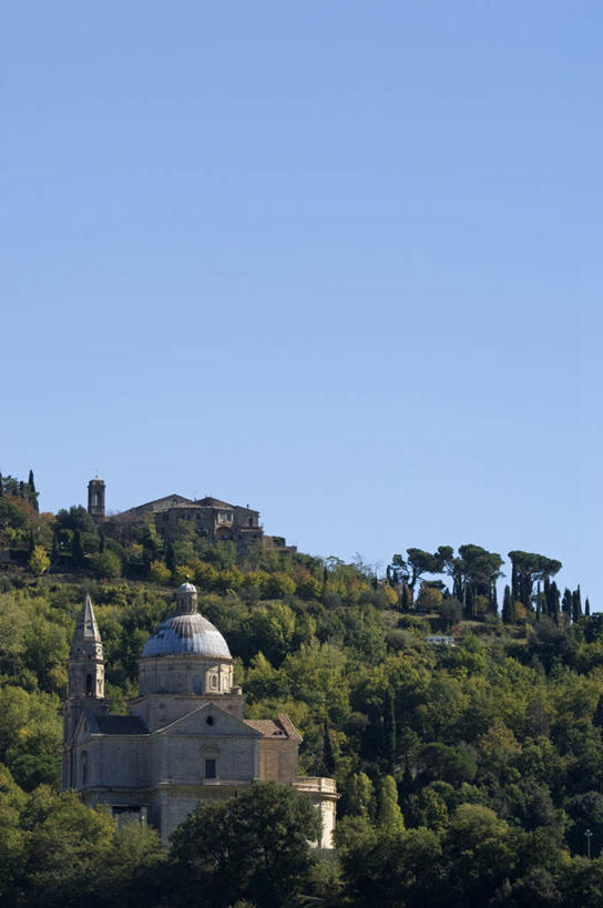 无人,教堂,竖图,室外,美景,山,树林,建筑,意大利,欧洲,景观,浪漫,文艺复兴,树,自然,景色,摄影,宗教,自然风光,托斯卡纳区,蒙达普西安诺,彩图