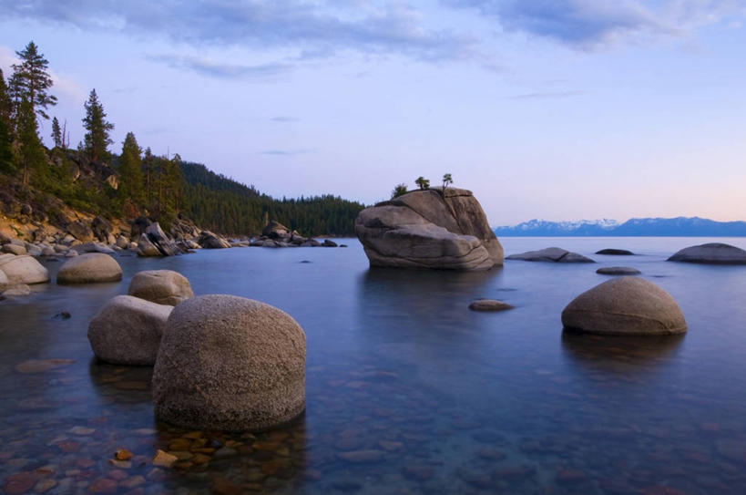 无人,横图,室外,留白,湖,日落,森林,水,美国,树,风景,黄昏,摄影,宁静,岩层,内华达州,太浩湖,岩石,彩图,对焦