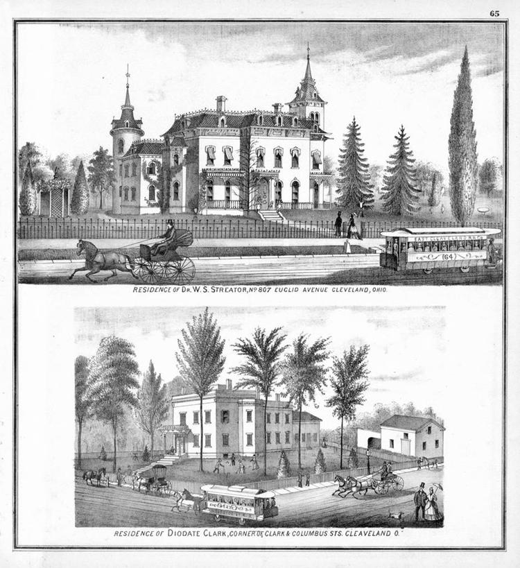 成年人,老年人,站,坐,竖图,室外,城市,建筑,路,房屋,历史,动物,古董,俄亥俄州,老年男性,老年女性,男人,年轻男性,年轻女性,女人,年轻人,彩图