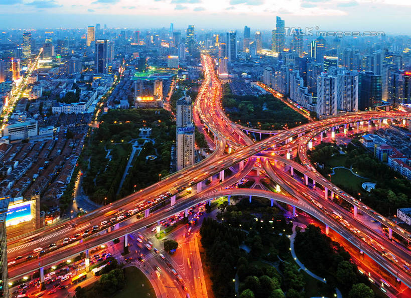 无人,家,高楼大厦,横图,全景,俯视,航拍,室外,夜晚,度假,美景,天际线,植物,城市风光,城市,大厦,道路,建筑,路,路灯,摩天大楼,夜景,公路,照明,上海,中国,亚洲,阴影,光线,影子,房屋,屋子,景观,高架,公寓,灯光,交通,娱乐,建设,洋房,楼房,住宅,灯,树,树木,绿色,天空,自然,天,享受,休闲,景色,放松,生长,成长,照亮,申,照明设备,鸟瞰,高架桥,黄浦区,卢湾区,延中绿地,东亚,静安区,延安中路,上海市,高架道路,跨线桥,中华人民共和国,沪,华东地区,彩图,高角度拍摄,房子,大楼,高层建筑,高楼,摩天楼,shgcy1