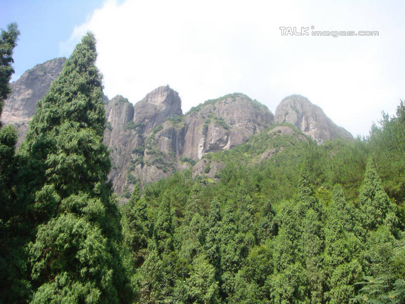 无人,横图,室外,白天,仰视,旅游,度假,石头,美景,森林,山,山脉,树林,植物,仙居,中国,亚洲,阴影,光线,石子,影子,景观,山峰,云,云朵,山峦,云彩,娱乐,浙江,树,树木,浙江省,蓝色,绿色,白云,蓝天,天空,阳光,自然,群山,天,享受,休闲,景色,放松,临海,生长,晴朗,成长,自然风光,东亚,中华人民共和国,华东地区,浙,台州,台州市,石块,岩石,晴空,彩图,低角度拍摄,临海市,仙居县,shslj1