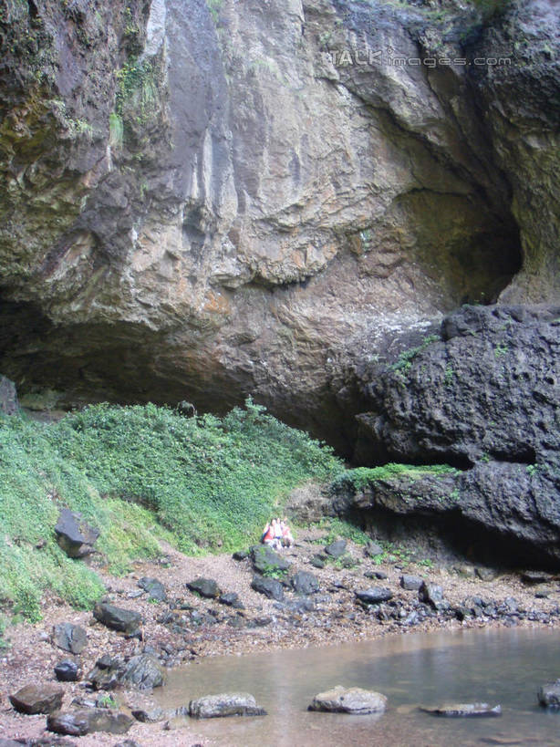 无人,竖图,室外,白天,正面,旅游,度假,河流,石头,美景,沙滩,水,仙居,中国,亚洲,阴影,光线,沙子,石子,影子,河岸,河水,河滩,景观,水流,青苔,苔藓,沙地,娱乐,浙江,浙江省,阳光,自然,享受,休闲,景色,放松,临海,自然风光,东亚,中华人民共和国,华东地区,浙,台州,台州市,石块,岩石,彩图,临海市,仙居县,shslj1