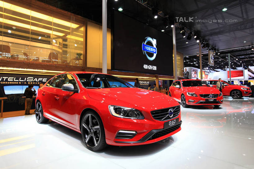 无人,横图,室内,白天,正面,汽车,上海,中国,亚洲,许多,停靠,阴影,光线,影子,灯光,很多,车,红色,交通工具,轿车,展示,展览,车展,申,停泊,载具,东亚,闵行区,上海市,上海车展,上海国际展览中心,中华人民共和国,沪,华东地区,彩图,虹桥经济技术开发区,汽车展览,上海虹桥经济技术开发区,沃尔沃,2013年上海第十五届国际汽车展,2013上海车展,上海国际汽车工业展览会,shwf1