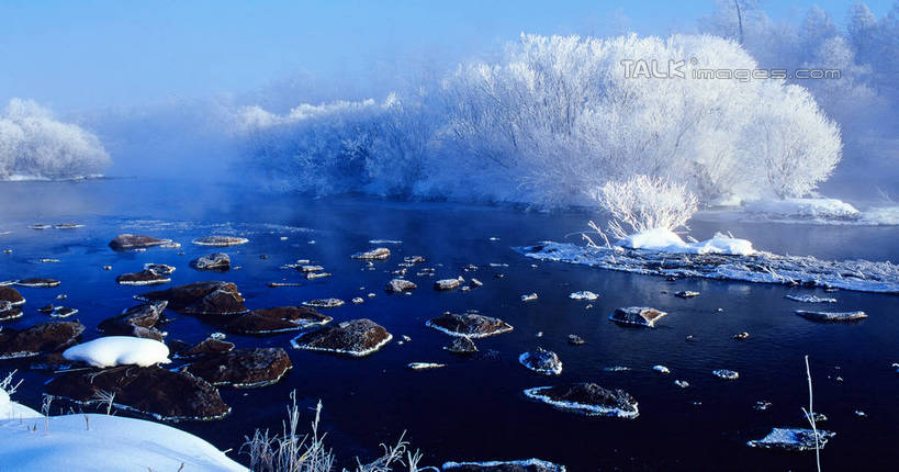 无人,横图,室外,白天,正面,旅游,度假,河流,美景,森林,树林,水,雪,植物,大雪,中国,亚洲,阴影,光线,影子,河水,积雪,景观,水流,雪景,冬季,冬天,娱乐,树,树木,蓝色,绿色,蓝天,天空,阳光,自然,天,享受,休闲,景色,放松,寒冷,生长,晴朗,成长,黑,自然风光,东亚,北大荒,黑龙江,黑龙江省,三江平原,万里无云,中华人民共和国,严寒,东北地区,晴空,晴空万里,彩图,北大仓,shzwj1