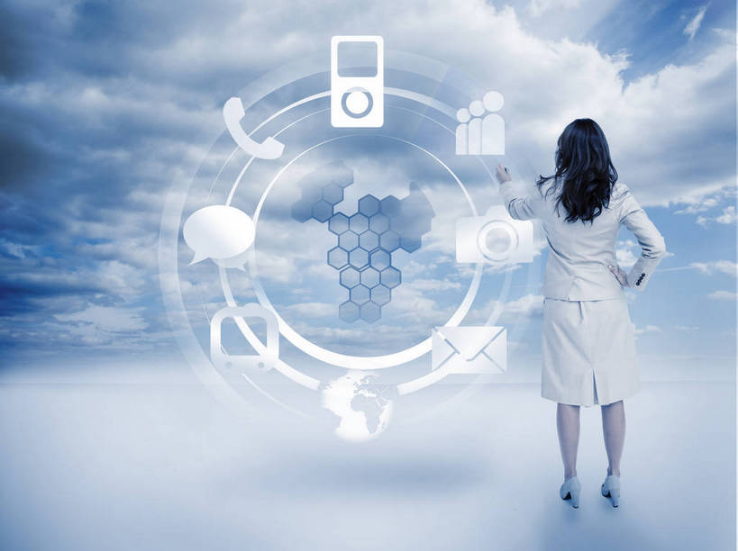 西方人,一个人,无人,商务人士,商务女性,站,举,摸,打电话,横图,室内,白天,陶醉,快乐,数码,科技,电话,欧洲,欧洲人,仅一个女性,仅一个人,阴影,套装,环绕,围绕,传递,网络,信息,工具,邮件,云,云朵,高光,几何,计算机图形,联系,音乐,合成,云彩,音乐播放器,环抱,通讯设备,手叉腰,背面,蓝色,白云,蓝天,天空,话筒,随身听,天,叉腰,托,站着,仅一个中年女性,享受,电话线,联络,邮递,通信,晴朗,信件,对话框,电脑合成图,数码合成图,固定电话,合成图,商务装,场记板,邮政,MP3播放器,工薪阶层,写实,具体,具象,萦绕,场记打板,场记牌,导演板,电影打板,电影工具,单手叉腰,交流,女人,女性,中年女性,白种人,白领,上班族,电话机,晴空,触摸,沟通,接触,举起,举手,举着,通话,向上举,向上伸,向上托,站立,彩图,全身,拍摄,对话气泡框,气泡框,播放器,电影,沉醉