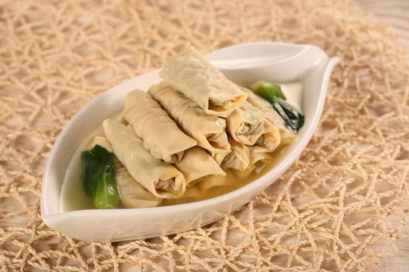 无人,横图,俯视,室内,特写,白天,烹饪,中餐,餐桌,桌子,蔬菜,一排,阴影,新鲜,整齐,反射,影子,陶瓷,青菜,肉,料理,食品,陶瓷制品,猪肉,菜肴,美食,肉类,食物,排列,一个,绿色,白色,容器,碗,中式,佳肴,有机食品,绿色食品,单个,餐台,中华料理,储藏,堆,储存,队列,小白菜,肉食,豚肉,不结球白菜,豆腐皮包肉,豆腐衣包肉,彩图,高角度拍摄,贮存,shjb1