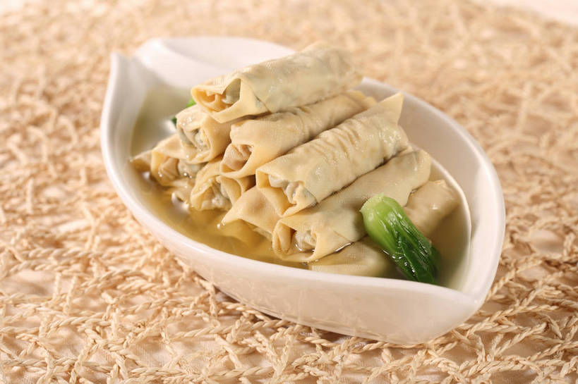 无人,横图,俯视,室内,特写,白天,烹饪,中餐,餐桌,桌子,蔬菜,一排,阴影,新鲜,整齐,反射,影子,陶瓷,青菜,肉,料理,食品,陶瓷制品,猪肉,菜肴,美食,肉类,食物,排列,一个,绿色,白色,容器,碗,中式,佳肴,有机食品,绿色食品,单个,餐台,中华料理,储藏,堆,储存,队列,小白菜,肉食,豚肉,不结球白菜,豆腐皮包肉,豆腐衣包肉,彩图,高角度拍摄,贮存,shjb1