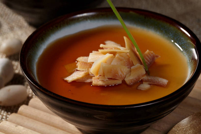 点心,无人,横图,俯视,室内,特写,白天,石头,餐桌,桌子,叶子,一堆,许多,堆叠,堆积,竹制,朦胧,模糊,装饰,布料,石子,陶瓷,食品,布丁,坚果,甜点,甜品,果实,绿叶,陶瓷制品,很多,布纹,桌布,食物,两个,餐巾,容器,垫子,台布,碗,果冻,甜食,干果,零食,嫩叶,鹅卵石,餐台,储藏,堆,华丽,修饰,点缀,竹制品,储存,按摩石,啫喱,衬托,美观,雅致,雅观,叶,叶片,石块,餐桌布,彩图,高角度拍摄,贮存,shjb1