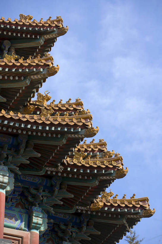 故宫,宫殿,竖图,彩色,室外,白天,旅游,建材,建筑,雕塑,北京,中国,亚洲,艺术,装饰,龙,雕刻,雕像,瓦片,墙,屋顶,文化遗产,艺术品,首都,瓦,顶,建筑物,蓝色,工艺品,紫禁城,竖,摄影,建造,纪念,严肃,美术,蓝,权威,高贵,中国文化,主题,陈列,建筑材料,东亚,屋瓦,中华人民共和国,功能,美学,权力,威严,权势,势力,尊严,彩图,旅行,传统文化,屋面瓦,bj174