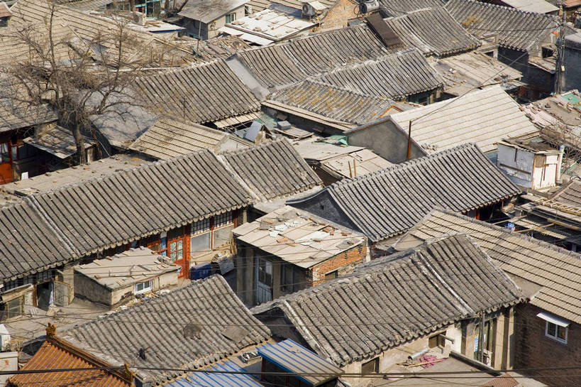 横图,彩色,室外,白天,仰视,旅游,度假,名胜古迹,标志建筑,城市,道路,地标,胡同,建筑,街道,路,公路,北京,中国,亚洲,遗迹,墙,小巷,交通,古迹,文物,娱乐,建设,古建筑,建筑物,享受,休闲,旅游胜地,放松,摄影,环境,贫穷,中国文化,古文明,东亚,中华人民共和国,贫民窟,恶劣,马路,彩图,旅行,传统文化,bj174