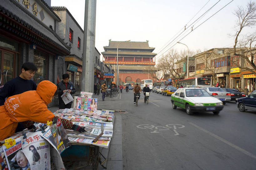 家,横图,彩色,室外,白天,旅游,城市,道路,胡同,建筑,街道,路,公路,北京,中国,亚洲,民俗,房屋,屋子,小巷,交通,首都,楼房,建筑物,住宅,骑车,摄影,生活方式,旧的,中国文化,东亚,首府,中华人民共和国,平凡,平民,马路,彩图,旅行,房子,居住区,传统文化,bj174