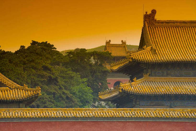 寺庙,横图,彩色,室外,白天,旅游,草地,石头,建筑,中国,亚洲,石子,屋顶,文化遗产,首都,瓦,顶,历史,建筑物,草,古代,红色,休闲,墓地,摄影,活动,严肃,砖瓦,权威,陵墓,中国文化,东亚,首府,中华人民共和国,华北地区,权力,河北,河北省,冀,威严,权势,保定,保定市,古远,空闲,势力,尊严,石,石块,彩图,旅行,庙,寺,传统文化,红,皇陵,崇陵,清崇陵,清西陵,易县,bj174