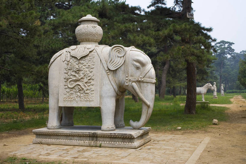 横图,彩色,特写,旅游,石头,建筑,雕塑,中国,亚洲,局部,艺术,装饰,雕刻,雕像,浮雕,石子,文化遗产,艺术品,首都,历史,建筑物,古代,工艺品,休闲,摄影,活动,纪念,石象,严肃,美术,权威,中国文化,主题,陈列,东亚,首府,中华人民共和国,华北地区,功能,美学,权力,河北,河北省,冀,威严,权势,保定,保定市,古远,空闲,势力,尊严,石,石块,象,彩图,旅行,传统文化,皇陵,崇陵,清崇陵,清西陵,易县,bj174