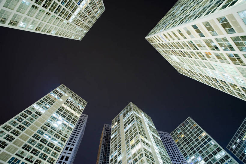 横图,彩色,室外,仰视,商务,道路,建筑,街道,路,夜景,公路,北京,中国,亚洲,灯光,交通,建筑物,灯,闪耀,摄影,中国文化,东亚,发展,中华人民共和国,发达,夜,马路,彩图,商业,高楼,传统文化,bj174