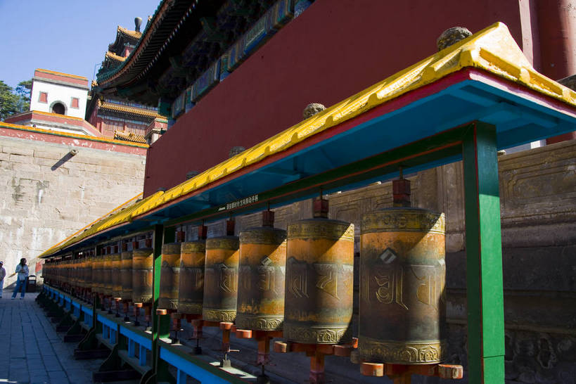 寺庙,横图,名胜古迹,建筑,中国,亚洲,朝拜,局部,节日,地砖,房屋,历史,文化,传统,古代,红色,祈祷,健康,旅游胜地,许愿,摄影,宗教,佛教,信仰,纪念,祈求,东亚,喇嘛,转经筒,佛陀,藏传佛教,中华人民共和国,河北省,承德,古远,平安,彩图,庙,普宁寺,bj174
