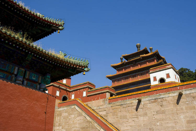 寺庙,横图,名胜古迹,建筑,中国,亚洲,朝拜,局部,地砖,房屋,屋檐,历史,传统,古代,红色,祈祷,旅游胜地,摄影,宗教,佛教,东亚,喇嘛,佛陀,藏传佛教,中华人民共和国,河北省,承德,古远,彩图,庙,普宁寺,bj174