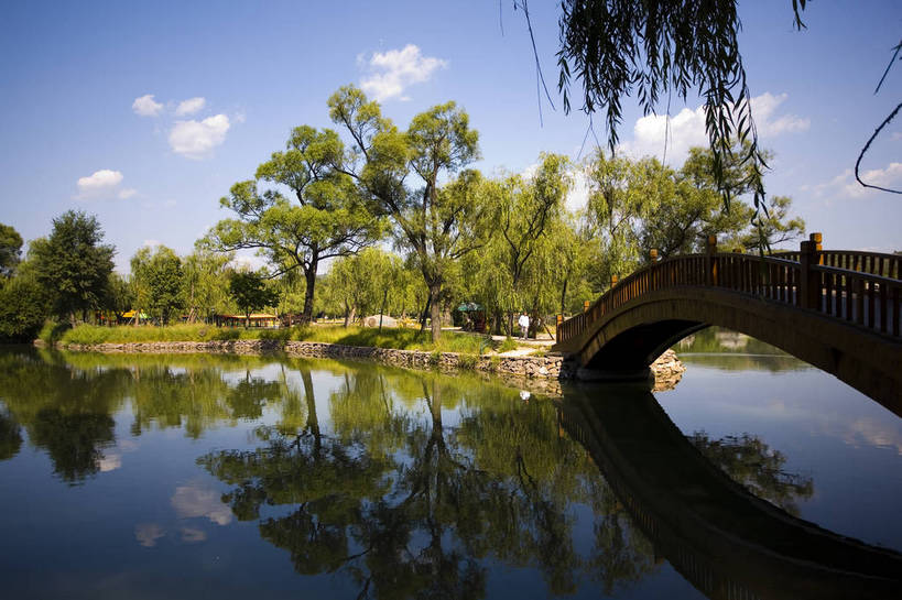 宫殿,横图,室外,白天,湖,建筑,避暑山庄,中国,亚洲,桥,历史,树,古代,倒影,旅游胜地,摄影,东亚,世界文化遗产,中华人民共和国,华北地区,河北,河北省,冀,承德,承德市,古远,展馆,彩图,承德避暑山庄,承德离宫,热河行宫,bj174