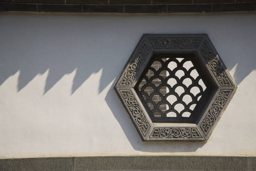 横图,室外,白天,窗户,建筑,中国,亚洲,纹路,纹理,历史,传统,山东,古代,旅游胜地,摄影,东亚,济南,趵突泉,肌理,中华人民共和国,古远,展馆,彩图,bj174
