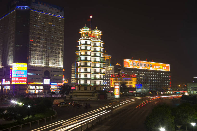 高楼大厦,横图,彩色,室外,旅游,度假,办公楼,美景,城市风光,城市,大厦,建筑,摩天大楼,写字楼,夜景,中国,亚洲,阴影,光线,影子,景观,灯光,娱乐,现代,建筑物,楼宇,享受,休闲,闪耀,商务楼,景色,放松,摄影,闪烁,文明,灯火通明,东亚,发展,中华人民共和国,郑州,河南,闪动,闪灼,发达,彩图,旅行,大楼,高层建筑,高楼,摩天楼,二七广场,bj174