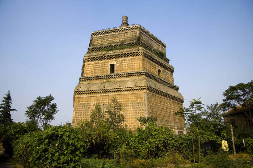 横图,彩色,室外,白天,旅游,度假,名胜古迹,标志建筑,地标,建筑,中国,亚洲,遗迹,亭子,文化遗产,铁塔,古迹,历史,文物,娱乐,建设,古建筑,建筑物,古代,享受,休闲,旅游胜地,放松,摄影,古文明,东亚,中华人民共和国,河南省,洛阳,古远,彩图,旅行,建筑结构,bj174