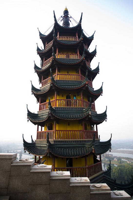 寺庙,竖图,彩色,室外,白天,旅游,度假,名胜古迹,标志建筑,地标,建筑,中国,遗迹,图片,建筑群,古典,古迹,文物,娱乐,建设,古建筑,江苏,享受,休闲,旅游胜地,放松,竖,摄影,中国文化,古文明,东亚,镇江,金山寺,旅行,游览,寺,传统文化,bj174