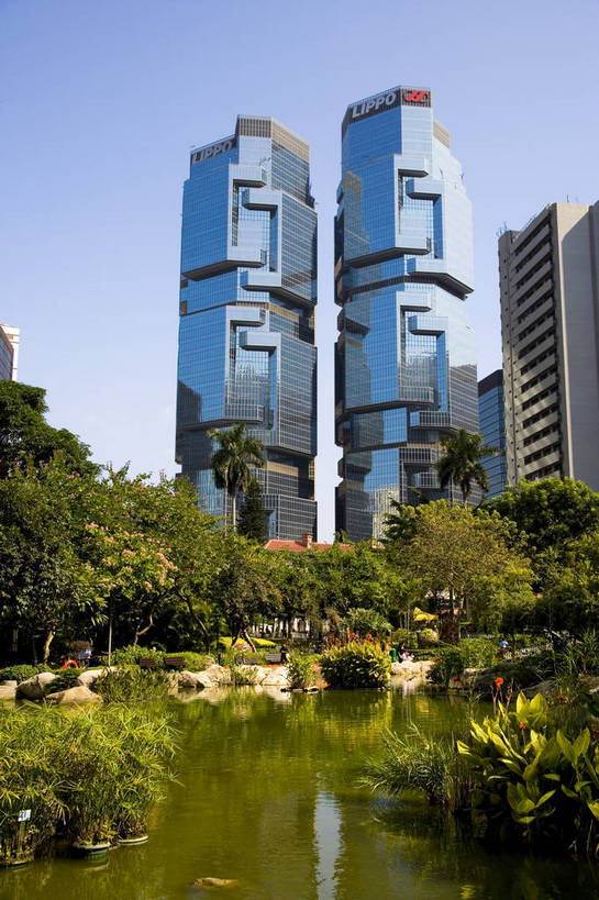 竖图,彩色,室外,白天,旅游,度假,商务,美景,名胜古迹,城市风光,标志建筑,城市,地标,建筑,摩天大楼,香港,中国,亚洲,繁华,遗迹,图片,景观,古迹,文物,娱乐,建设,现代,古建筑,现代建筑,享受,休闲,旅游胜地,摩天大厦,景色,放松,竖,摄影,四川省,古文明,东亚,发展,四川,成都,成都市,中华人民共和国,省会,西南地区,川,繁荣,发达,彩图,高楼,力宝大厦,bj174