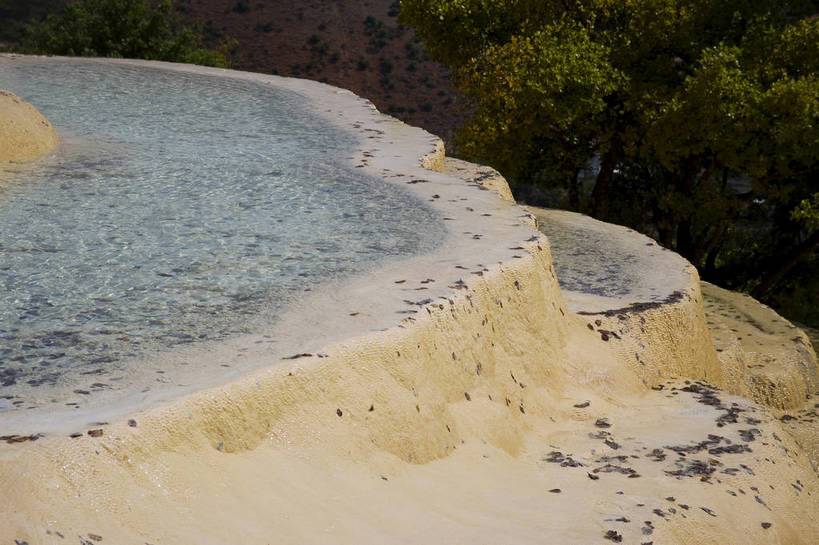 横图,彩色,旅游,度假,名胜古迹,山,标志建筑,地标,建筑,中国,亚洲,遗迹,景观,古迹,文物,娱乐,建设,古建筑,云南,自然,享受,休闲,旅游胜地,景色,放松,摄影,地理,自然风光,古文明,东亚,地貌,中华人民共和国,旅行,地质,白水台,bj174