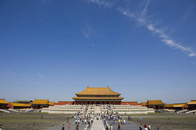 故宫,横图,室外,白天,正面,建筑,北京,中国,亚洲,游客,房屋,历史,古代,白云,天空,中国文化,东亚,中华人民共和国,古远,皇家,传统文化,bj174