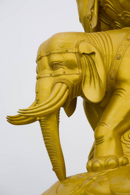 无人,竖图,彩色,室外,白天,旅游,度假,名胜古迹,标志建筑,地标,建筑,哺乳动物,大象,野生动物,峨眉山,中国,亚洲,遗迹,景观,文化遗产,古迹,文物,娱乐,建设,古建筑,黄金,动物,享受,休闲,金色,旅游胜地,放松,竖,摄影,四川省,中国文化,古文明,东亚,中华人民共和国,象,旅行,bj174