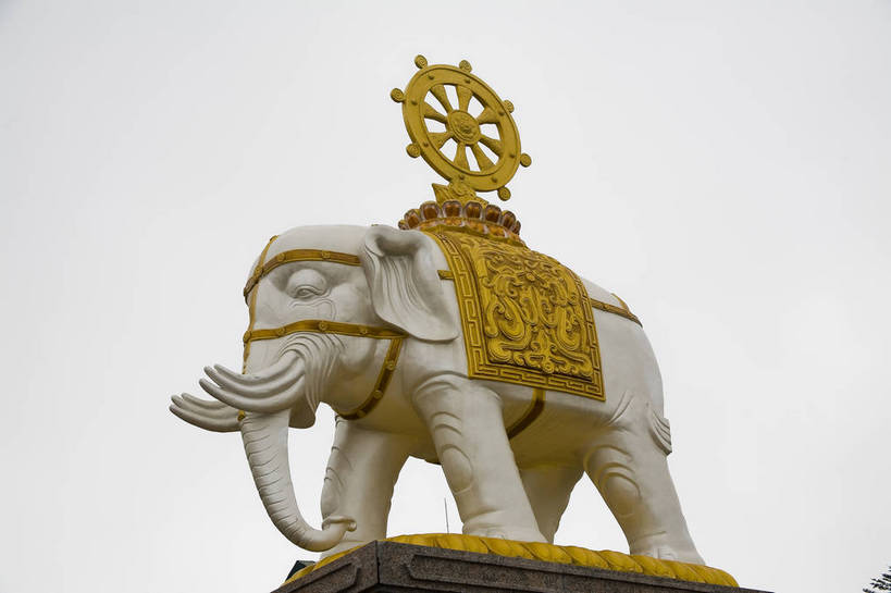 无人,横图,彩色,室外,白天,旅游,度假,名胜古迹,标志建筑,地标,建筑,峨眉山,中国,亚洲,遗迹,佛像,景观,文化遗产,古迹,文物,娱乐,建设,古建筑,享受,休闲,旅游胜地,放松,摄影,四川省,中国文化,古文明,东亚,中华人民共和国,旅行,bj174