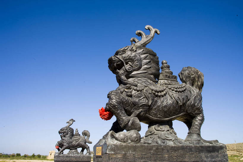 无人,横图,彩色,室外,特写,白天,旅游,度假,名胜古迹,标志建筑,地标,建筑,雕塑,中国,亚洲,遗迹,雕像,古迹,文物,娱乐,建设,古建筑,享受,休闲,旅游胜地,放松,摄影,人文景观,中国文化,古文明,东亚,宁夏,银川,镇北堡影视城,影视城,首府,中华人民共和国,西北地区,银川市,宁夏回族自治区,宁,旅行,镇北堡,镇北堡西部影视城,bj174