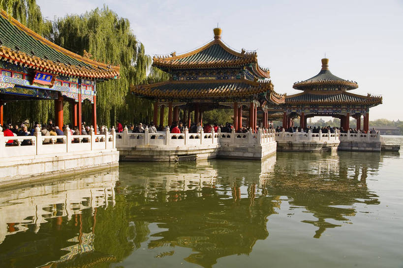 宫殿,横图,彩色,室外,特写,白天,湖,名胜古迹,建筑,北京,中国,亚洲,景观,文化遗产,摄影,古代建筑,中国文化,东亚,北海,中华人民共和国,传统文化,bj174