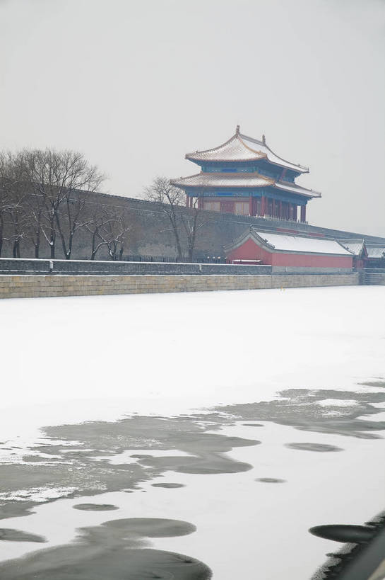 无人,故宫,宫殿,竖图,彩色,室外,白天,标志建筑,地标,建筑,北京,中国,图片,墙,屋顶,雪景,建筑群,古典,建设,城墙,墙壁,墙面,红色,竖,摄影,琉璃瓦,中国文化,东亚,传统文化,bj174