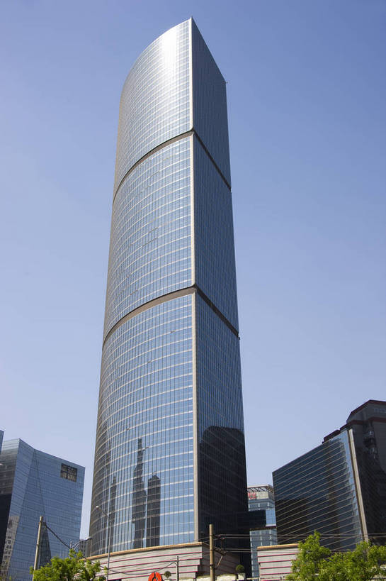 竖图,彩色,室外,特写,白天,旅游,度假,名胜古迹,标志建筑,地标,建筑,北京,中国,亚洲,遗迹,图片,景观,首都,古迹,文物,娱乐,建设,古建筑,现代建筑,地标建筑,享受,休闲,旅游胜地,摩天大厦,商务楼,放松,竖,摄影,京广中心,古文明,东亚,中华人民共和国,北京市,京,北平,华北地区,旅行,北京CBD,北京商务中心区,中国北京大北窑,bj174