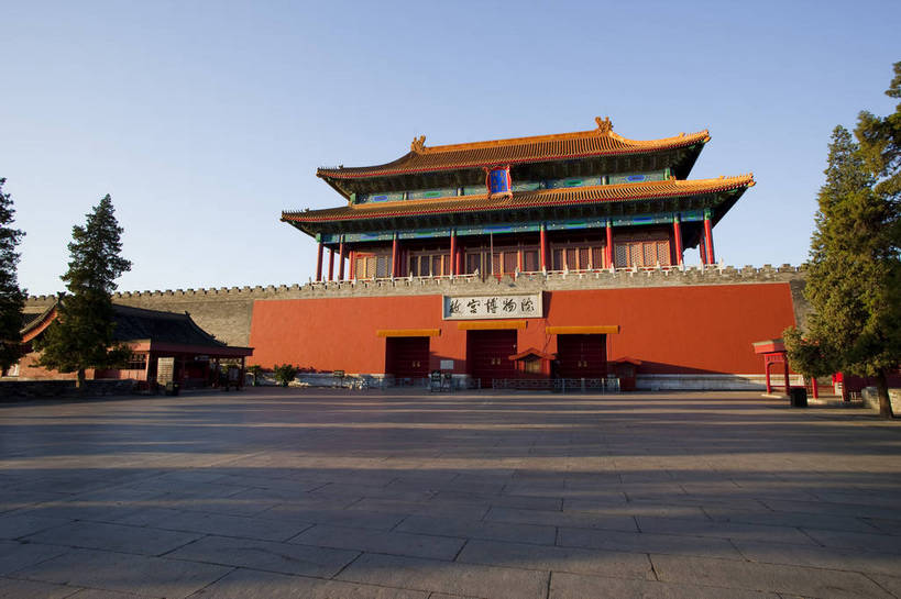 故宫,广场,宫殿,横图,彩色,旅游,度假,名胜古迹,标志建筑,地标,建筑,北京,中国,亚洲,遗迹,书法,图片,大门,墙,文化遗产,建筑群,古典,古迹,历史,文物,娱乐,建设,古建筑,建筑物,墙壁,墙面,树,古代,红色,紫禁城,享受,休闲,汉字,旅游胜地,放松,摄影,城楼,文明,中国文化,古文明,东亚,中华人民共和国,门楼,古远,古代文明,旅行,故宫博物院,皇宫,门匾,神武门,bj174