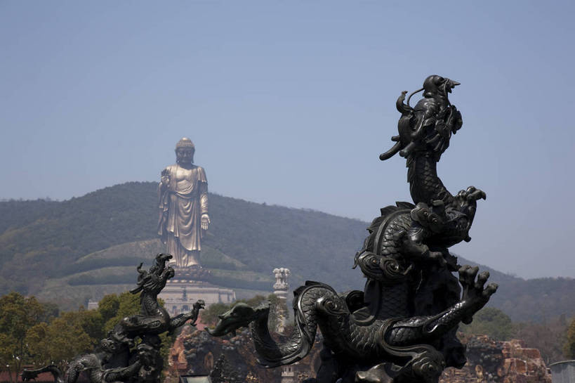 无人,寺庙,横图,彩色,室外,白天,旅游,度假,名胜古迹,标志建筑,地标,建筑,雕塑,中国,亚洲,游人,遗迹,雕像,佛像,图片,景观,建筑群,古典,古迹,文物,娱乐,建设,古建筑,江苏,九龙灌浴,无锡,祥符寺,大佛,享受,休闲,灵山,旅游胜地,放松,摄影,宗教,风光,神圣,中国文化,古文明,东亚,中华人民共和国,庄严,旅行,传统文化,bj174