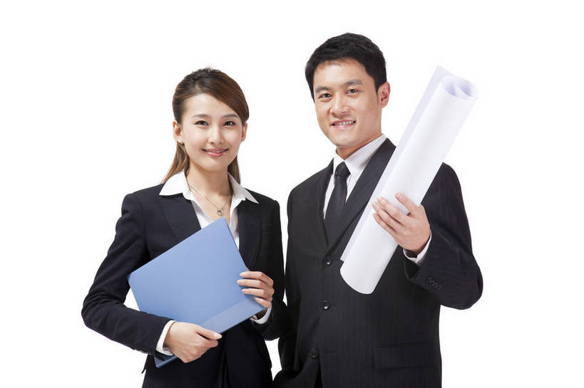 东方人,两个人,伙伴,商务人士,商务男性,商务女性,站,横图,彩色,室内,白天,正面,衬衫,西装,商务,时尚,满意,自由,友谊,合作,团队,北京,中国,套装,正装,人物,图片,图纸,文件夹,美丽,生活,现代,职业,活力,可爱,自信,摄影,奋斗,青春,优雅,商务装,工薪阶层,团结,男人,男性,年轻男性,年轻女性,女人,女性,亚洲人,中国人,年轻人,白领,上班族,半身,影棚拍摄,衬衣,愉快,bj174