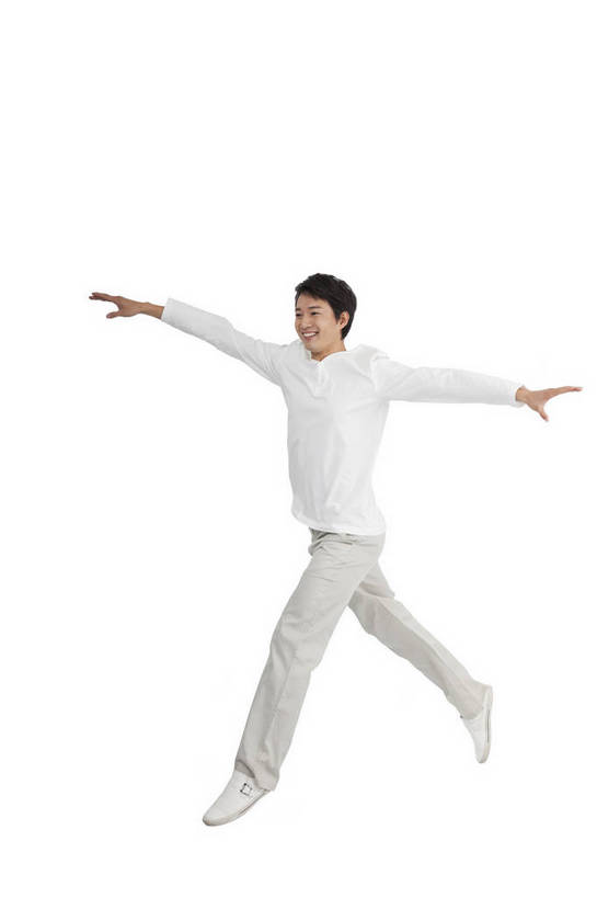 东方人,笑,竖图,彩色,室内,白天,抠图,白色背景,侧面,时尚,兴奋,成功,运动,广州,中国,仅一个人,图片,休闲装,休闲,健康,成熟,自信,做操,摄影,生活方式,青春,精明,男人,男性,年轻男性,亚洲人,中国人,年轻人,全身,影棚拍摄,健身,愉快,bj174