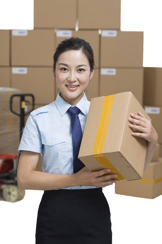 东方人,成年人,一个人,站,搬运,微笑,竖图,彩色,室内,白天,留白,抠图,白色背景,工作服,裙子,制服,满意,幸福,骄傲,安全,信心,技术,科技,北京,中国,亚洲,许多,连衣裙,检查,工作,图片,推车,纸箱,防护,很多,年轻,仓库,黄种人,现代,货物,车,交通工具,行业,职业,健康,机械,工程车,活力,美女,自信,工业,管理员,摄影,堆放,储藏,保护,存储,厂房,工程,叉车,效率,储存,载具,保险,专业,检验,搬运车,单人,流转,管理人员,东亚,物流,保全,周全,安稳,安定,可靠,乐观,交通运输,搜检,责任,工作车,产业,单独,查察,查抄,检察,审查,管理,平安,认真,年轻女性,女人,女性,亚洲人,中国人,年轻人,捧着,半身,影棚拍摄,商业,平板车,贮存,仓库管理员,库管,手动液压叉车,bj174