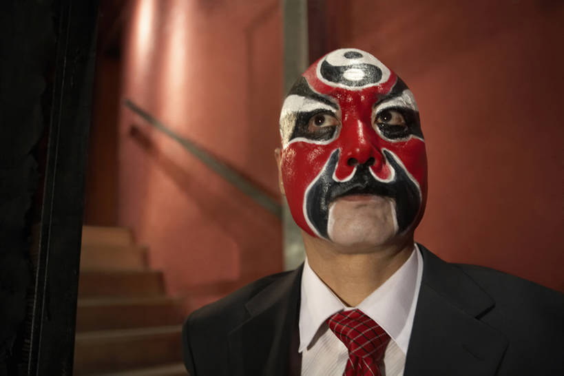 东方人,脸,头,脸颊,一个人,商务人士,演员,商务男性,舞台,横图,室内,正面,民族服装,衬衫,西装,商务,技术,楼梯,北京,中国,亚洲,西方,套装,服装,正装,艺术,面具,领带,古典,文化,现代,传统,东方,肩膀,剃头,衣服,化妆品,站着,概念,比较,个性,想,工业,摄影,服饰,技巧,古装,旧的,中国文化,肖像,手艺,商务装,改变,反差,工薪阶层,京剧,东亚,东亚文化,一套,歌剧,韵味,技能,技艺,想法,老年男性,亚洲人,中国人,头部,脸部,脸蛋,面部,白领,上班族,彩图,衬衣,传统服装,民俗服,化装,中国戏曲,妙技,焦距,传统文化,本领,京剧演员,摆拍,bj175