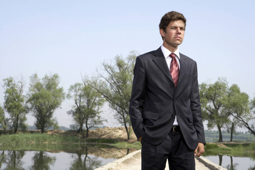 成年人,一个人,商务人士,商务男性,横图,室外,白天,留白,正面,衬衫,西装,度假,商务,满意,成功,信心,技术,湖,河流,森林,水,太阳,北京,日光,中国,亚洲,仅一个男性,仅一个人,握,套装,正装,反射,眼镜,桥,领带,郊区,干净,树,仅一个年轻男性,绿色,蓝天,自然,夏天,站着,职业,休闲,概念,健康,思考,放松,同意,想,握着,摄影,观看,技巧,希望,保护,支撑,环境,专心,领导,享乐,简单,清新,出示,激励,手艺,商务装,挑战,工薪阶层,东亚,纯净,环境保护,一套,技能,技艺,迷惑,把握,认真,男人,男性,年轻男性,白种人,年轻人,白领,上班族,彩图,衬衣,妙技,焦距,本领,精力,掌控,bj175