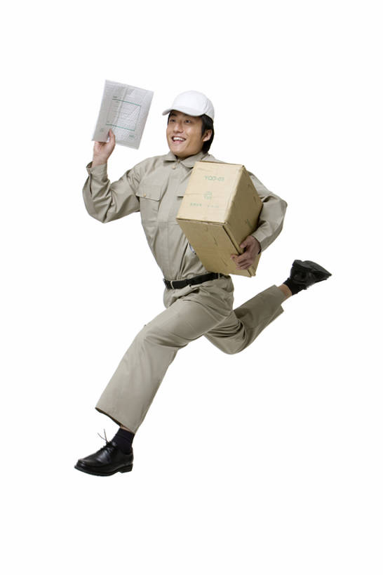 东方人,成年人,一个人,服务员,邮局,跑,微笑,竖图,留白,抠图,白色背景,侧面,制服,快乐,幸福,中国,仅一个人,包装,邮件,半空,快递员,职业,服务,通信,摄影,发送,迅速,运送,东亚,物流,可靠,信使,男人,男性,年轻男性,亚洲人,中国人,年轻人,服务生,侍者,彩图,全身,影棚拍摄,递送,bj175
