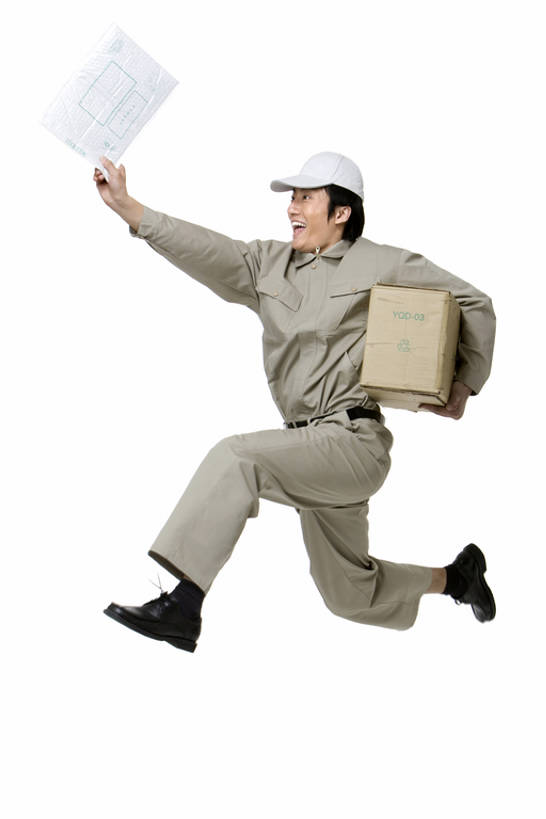 东方人,成年人,一个人,服务员,邮局,跑,微笑,竖图,留白,抠图,白色背景,侧面,制服,快乐,幸福,中国,仅一个人,包装,邮件,半空,快递员,职业,服务,通信,摄影,发送,迅速,运送,东亚,物流,可靠,信使,男人,男性,年轻男性,亚洲人,中国人,年轻人,服务生,侍者,彩图,全身,影棚拍摄,递送,bj175