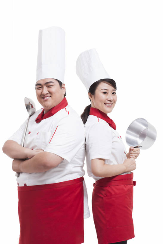 东方人,成年人,两个人,笑,微笑,露齿笑,竖图,留白,抠图,白色背景,侧面,制服,快乐,友谊,幸福,合作,信心,技术,北京,中国,亚洲,一排,握,正装,整齐,围裙,注视,排列,观察,看,站着,职业,亲密,背对背,握着,摄影,生活方式,长柄勺,观看,技巧,察看,卫生,队列,关注,肖像,手艺,厨师帽,合伙,厨师服,东亚,陪同,技能,技艺,陪伴,信任,男人,男性,年轻男性,年轻女性,女人,女性,亚洲人,中国人,年轻人,主厨,烹调用具,彩图,影棚拍摄,妙技,本领,伴随,bj175